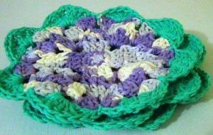 Crocheted Dishcloth Flowers - set of 3 5