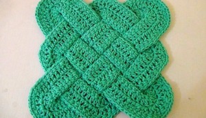 Hot Pad - Trivet - Celtic Knot Design - Green 3