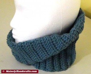 Fitted Cowl Neckwarmer - Blue