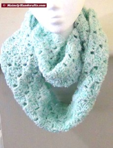 Infinity Scarf Mint Green - Crocheted Cowl - Womens Snood 2